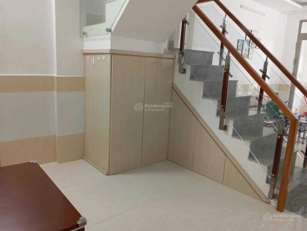 Cho thuê nhà trung mỹ tây, 1 trệt 1 lầu ở ngay giá 7,5tr / tháng  0907 828 ***