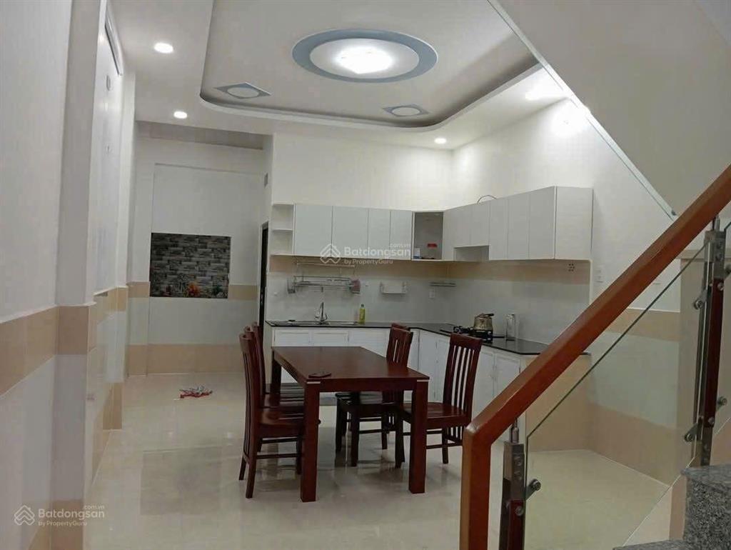 Cho thuê nhà trung mỹ tây, 1 trệt 1 lầu ở ngay giá 7,5tr / tháng  0907 828 ***