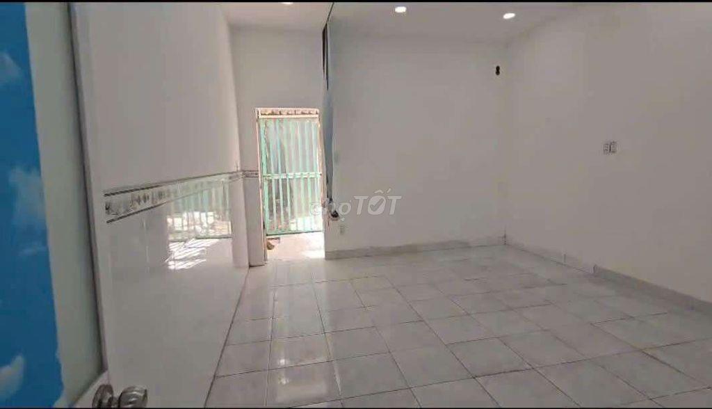 Bán nhà c4 hẻm xe hơi 30 Lâm văn Bền