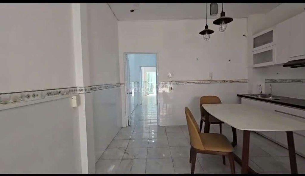 Bán nhà c4 hẻm xe hơi 30 Lâm văn Bền