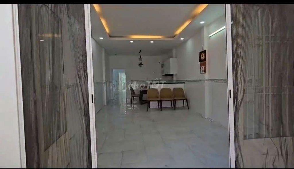 Bán nhà c4 hẻm xe hơi 30 Lâm văn Bền
