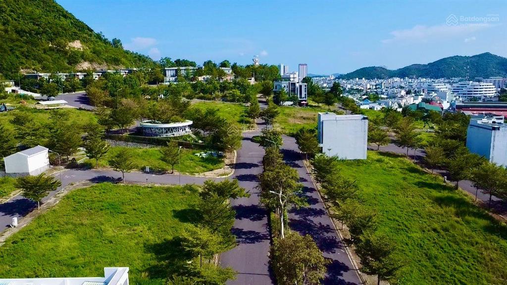 Bán đất biệt thự chân núi cô tiên  hoàng phú nha trang