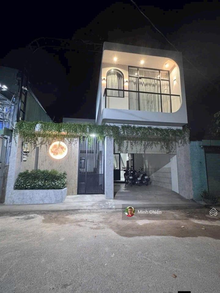 Nhà 1 trệt 2 lầu 8x20m, 1/tô ký gần nguyễn ảnh thủ ngã ba bầu hóc môn