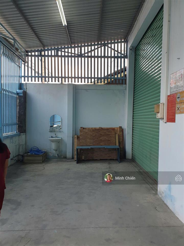 Nhà kho sử dụng 450m2 mặt đường nhựa 10m, 1/phan văn hớn gần trường trung cơ sở xuân thới thượng