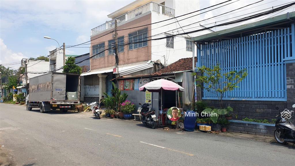 Nhà kho sử dụng 450m2 mặt đường nhựa 10m, 1/phan văn hớn gần trường trung cơ sở xuân thới thượng