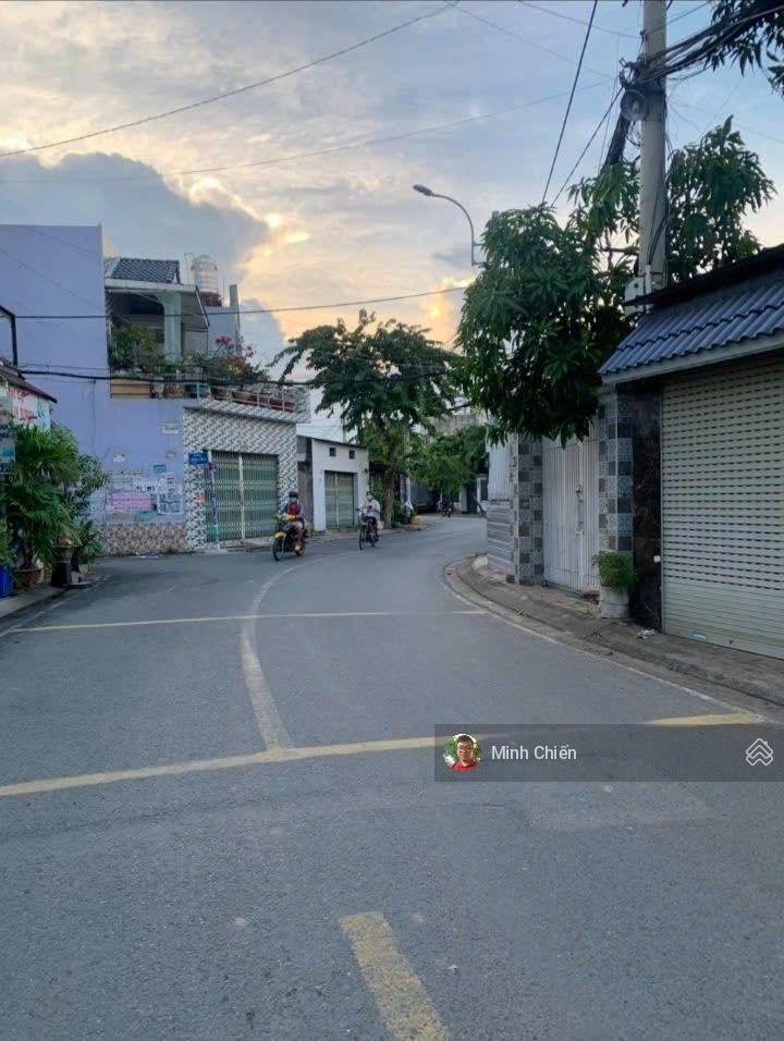 Nhà 1 trệt 1 lầu 4.5x18m, mặt tiền đường bà điểm 11 gần ngã tư an sương xã bà điểm gốc, 5,5 tỷ, 81m