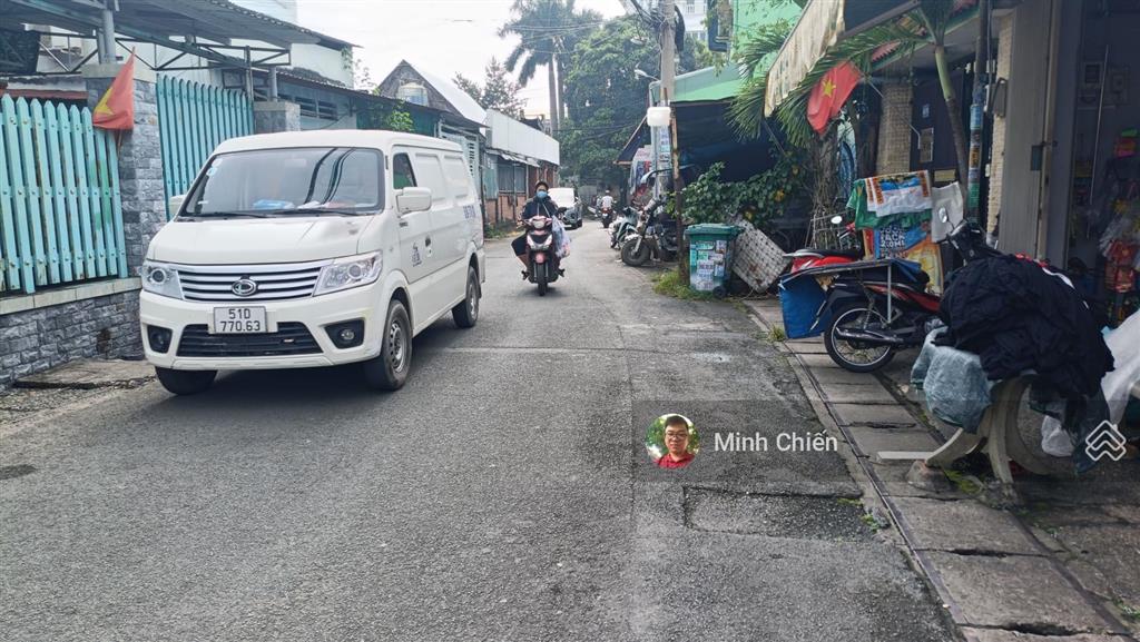 Nhà 4x30m, sổ hồng riêng, mặt tiền đường nhựa xã bà điểm