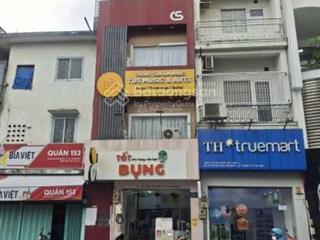 Mặt tiền kinh doanh huỳnh văn bánh đoạn đẹp kết cấu 4 lầu vỉa hè để xe rộng. giá chỉ 9.5 tỷ tl