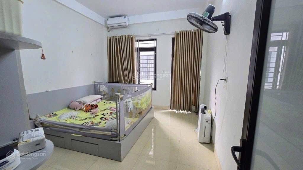 Bán nr tại lai xá, 8 tỷ, 54 m2, phong thủy tốt, pháp lý đầy đủ, hot!