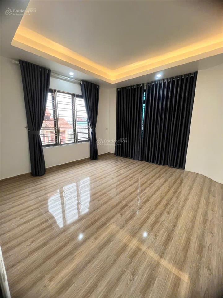 Hàng siêu hiếm phân khúc mặt ngõ oto tránh nhau tại lê chân