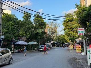 Mặt phố nguyễn công hoà  kinh doanh sầm uất  vỉa hè rộng nhà ở luôn