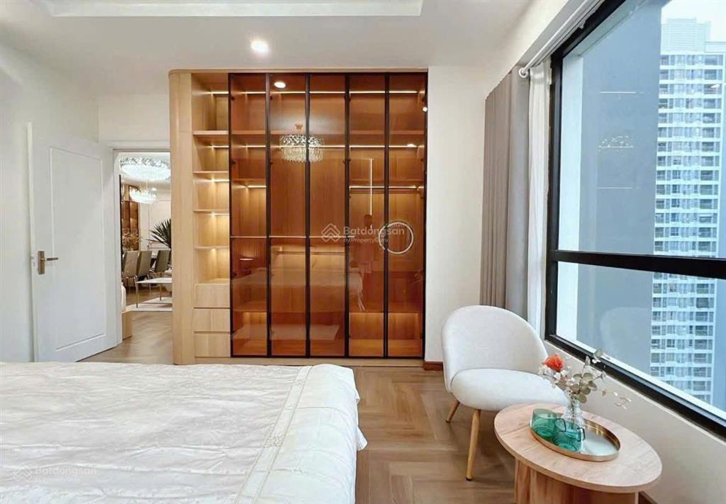 Bán căn hộ 2pn sáng 83,3m2 tại tòa vip t11 timescity tầng trung giá cực rẻ