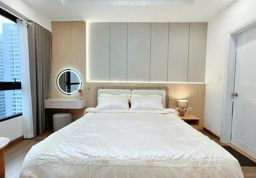 Bán căn hộ 2pn sáng 83,3m2 tại tòa vip t11 timescity tầng trung giá cực rẻ