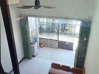 Nhà hẻm 2/4 gần cầu hà ra 2pn, 2wc giá 2tỷ8. 0905 081 ***