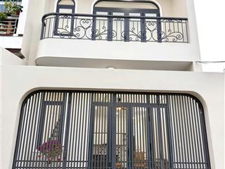 Nhà phú ân nam 2 (diên an)  cách đường thông tin vài chục mét  ra đường 23/10 chỉ 300m