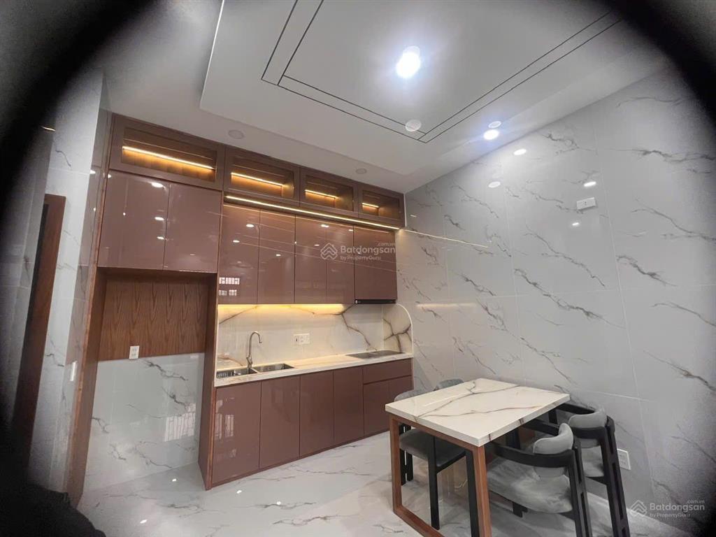 Nhà mới 3 tầng đường đồng nai  nam nha trang  diện tích 54,6m2, ngang 5,2m
 dtxd 126,1m.