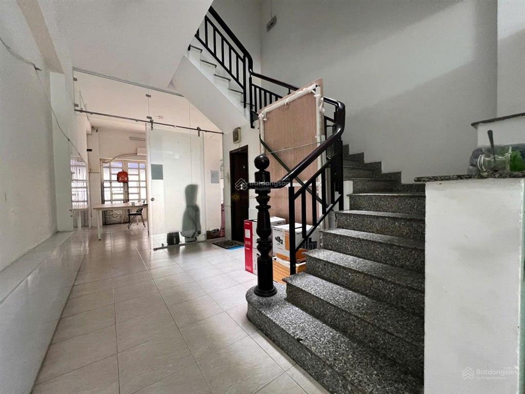Căn duy nhất 19 tỷ, ngã tư cao đức lân  p. an phú, quận 2  diện tích 80m2  kết cấu 4 tầng