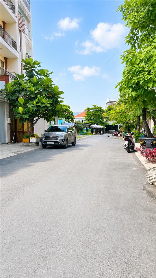 Bán nhà 5x20m  4 tầng  giá 25 tỷ  khu an phú an khánh quận 2
