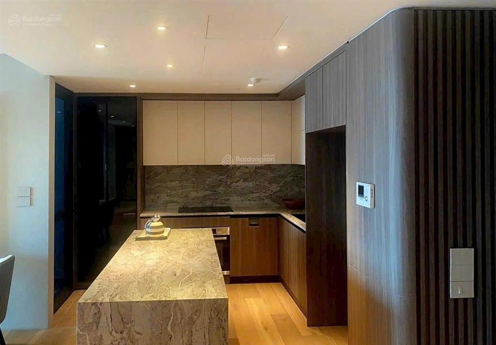 Bán căn lô góc, view hồ tòa k6, 98m2 giá chỉ 8.2 tỷ giá full 0848 220 ***