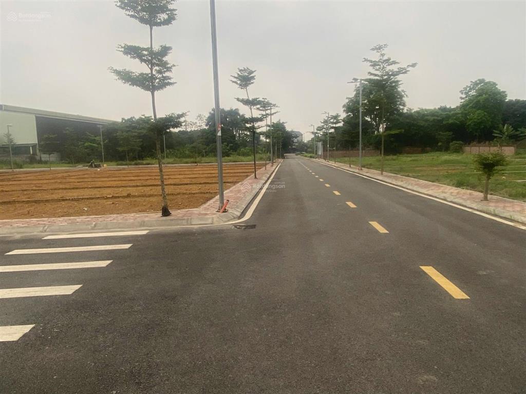 Lô góc 2 mặt tiền hiếm tại hòa lạc!