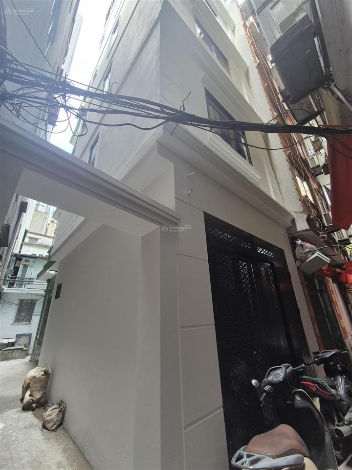 Hàng hot! chỉ 10m ra phố trần hữu tước, 100m ra hồ đắc di  diện tích 25m, mặt tiền 4m.0912 002 ***
