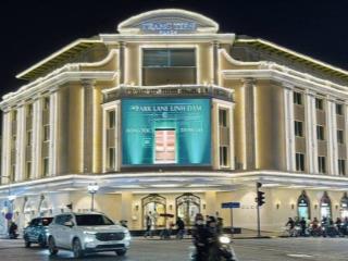 Hàng hiếm! hàng ngoại giao the park lane mặt đường 24m giá chỉ 300tr/m bao xây dựng.  0912 002 ***