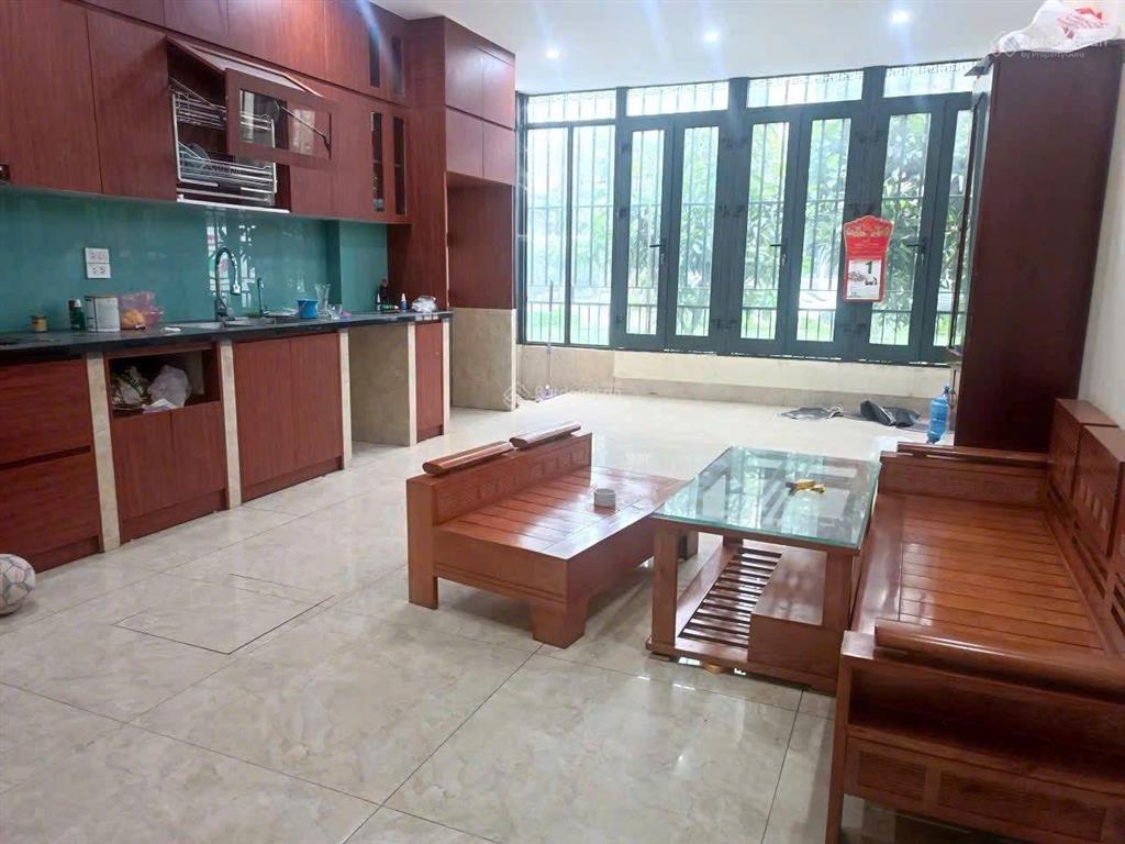 Cho thuê nhà liền kề phú diễn 5 tầng ô tô tránh 25tr
