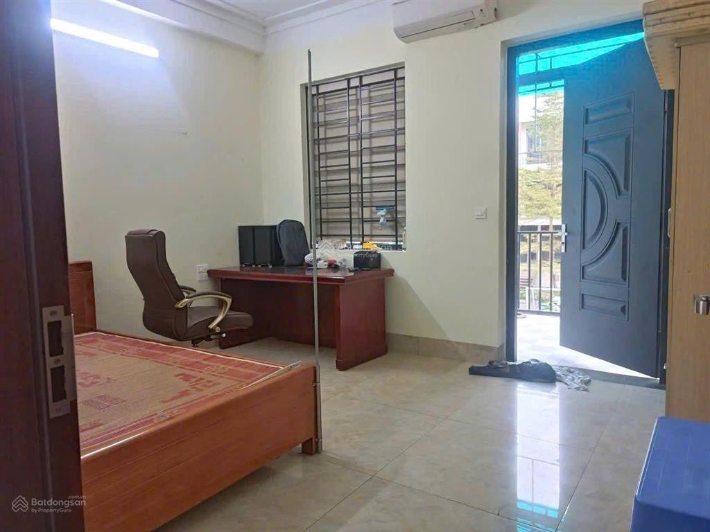 Cho thuê nhà liền kề phú diễn 5 tầng ô tô tránh 25tr