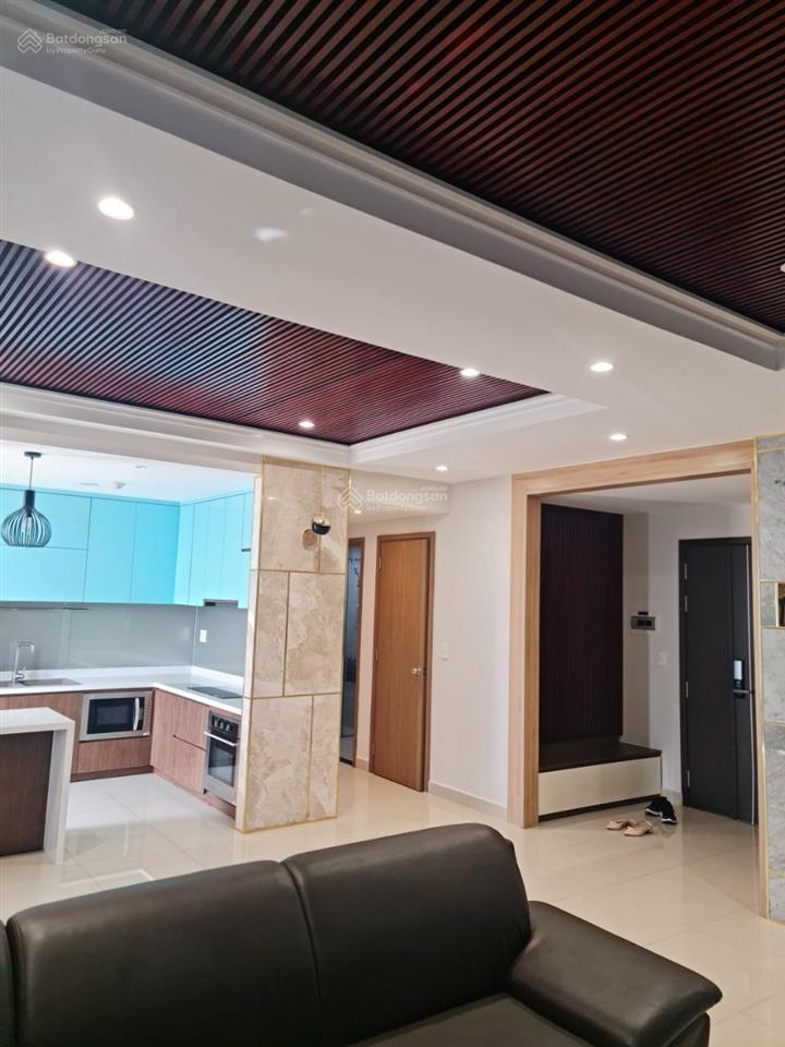 Chính chủ bán gấp căn hộ quận 6 lucky palace 157,9m² 4 phòng sổ hồng an toàn giao dịch 0931 918 ***