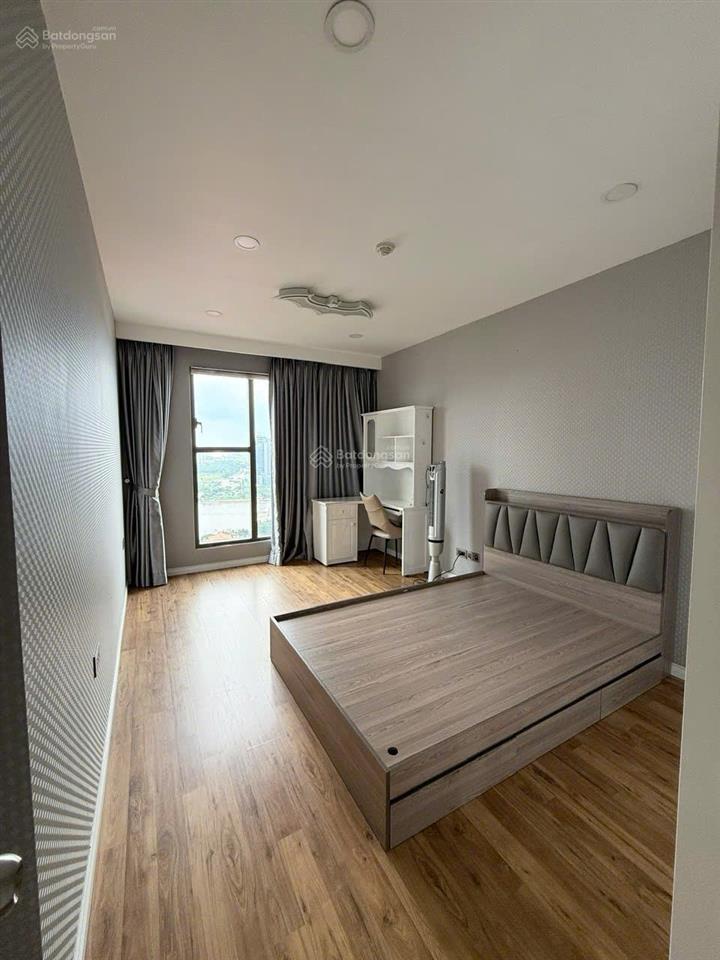 Giá tốt cho thuê c/c quận 6 nội thất đầy đủ 4 phòng ngủ 157,9m2 view đep ở liền gọi 0931 918 ***