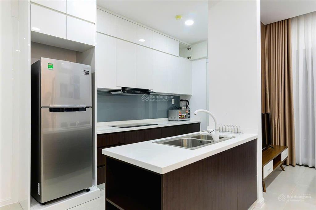 Phòng bql cho thuê c/c xi grand court quận 10 loại 2 phòng ban công view thoáng nhà mới 0931 918 ***