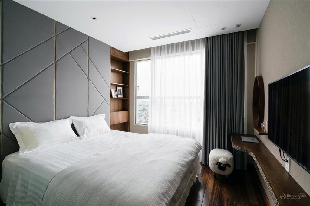 Chủ gửi bán gấp căn hộ lucky palace 4 phòng ngủ view triệu đô sổ hồng sẵn gọi ngay 0931 918 ***