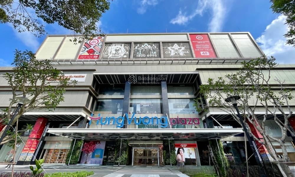 Chính chủ gửi bán c/c quận 5 hùng vương plaza sổ hồng sẵn 3 phòng 3wc có slot ô tô gọi 0931 918 ***