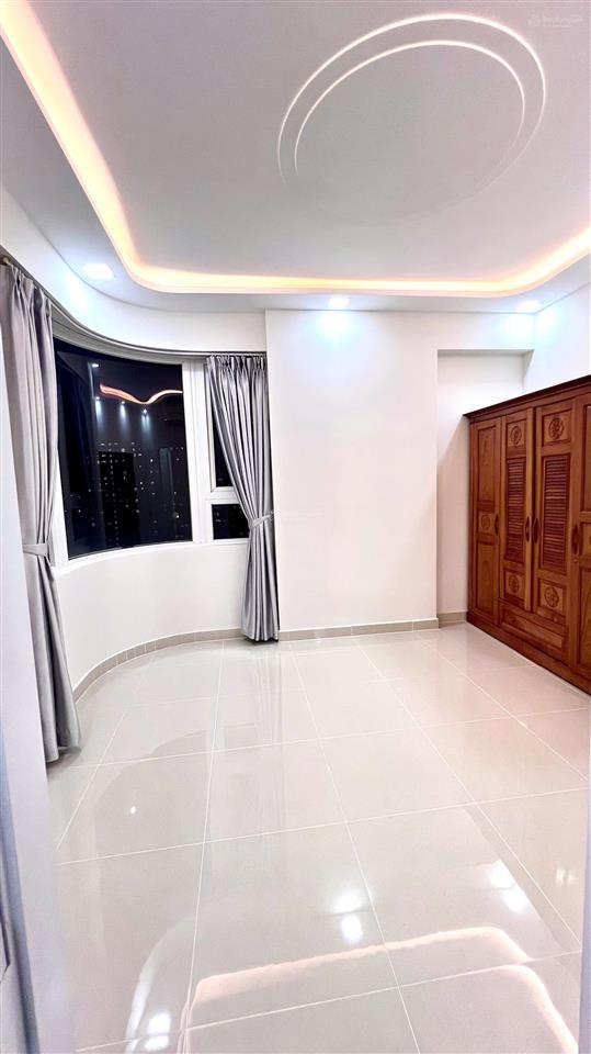 Giảm 350tr/bán gấp cc 659 âu cơ tower loại 3 ngủ có sổ hồng sẵn gọi 0931 918 *** nhanh tay 