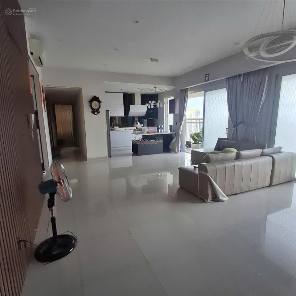 Bán căn hộ penthouse quận 6 lucky palace 4 phòng ngủ tầng cao view triệu đô có sổ gọi 0931 918 ***