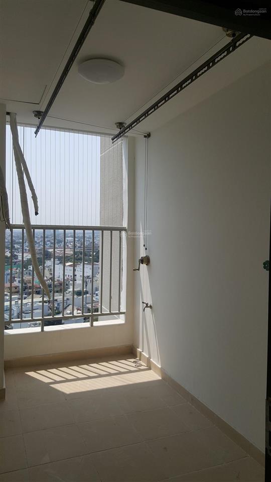 Cho thuê cc quận 6 remax nhà trống ( có máy lạnh rèm ) 94m2 2 phòng 2wc ở được liền  0931 918 ***