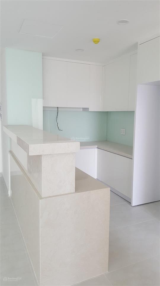 Cho thuê cc quận 6 remax nhà trống ( có máy lạnh rèm ) 94m2 2 phòng 2wc ở được liền  0931 918 ***
