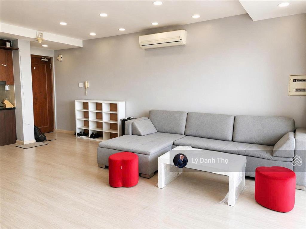 Giảm 500 tr bán gấp căn hộ quận 5 có sổ hồng (hùng vương plaza) loại 3 ngủ hướng mát gọi 0931 918 ***