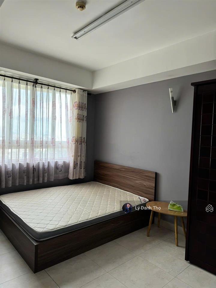 Gấp bán giảm 500 triệu căn hộ quận 5 hùng vương plaza 129,8m² có sổ 3 ngủ 3wc. gọi 0931 918 ***