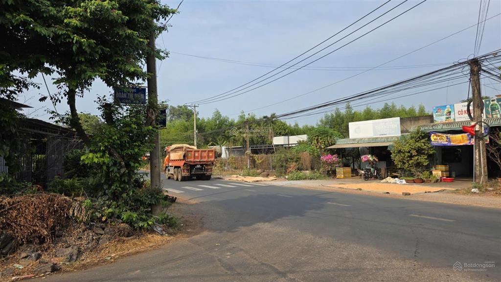 Đất vườn xã trị an, gần chợ vĩnh an, đường 6m, sổ sách đầy đủ sang tên ngay. giá 600 triệu