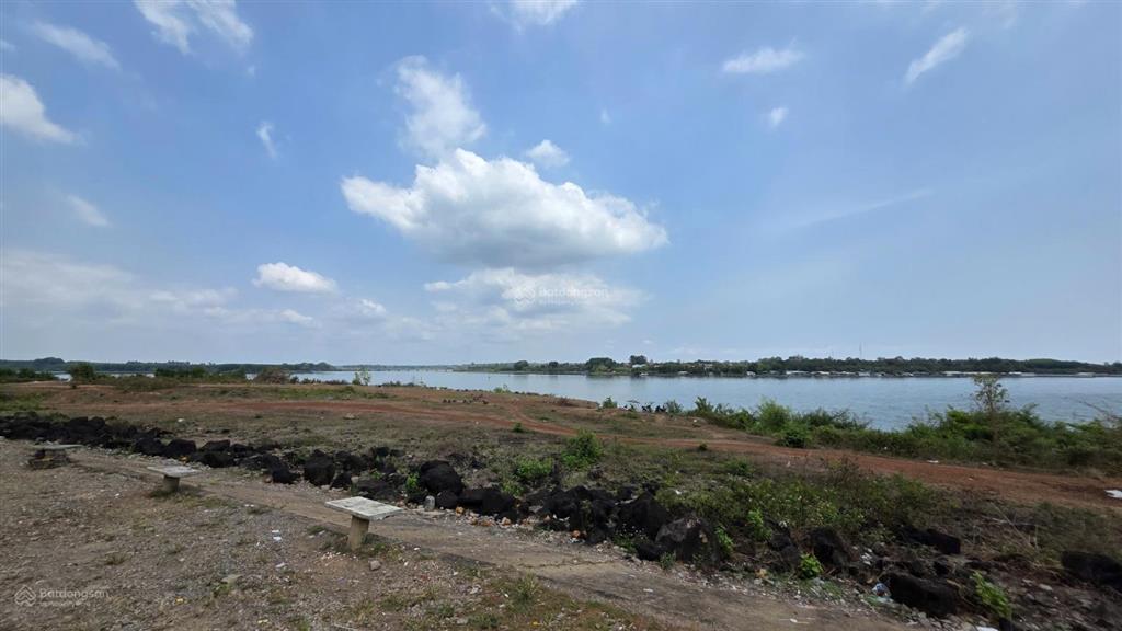 Đất vườn xã trị an, gần chợ vĩnh an, đường 6m, sổ sách đầy đủ sang tên ngay. giá 600 triệu