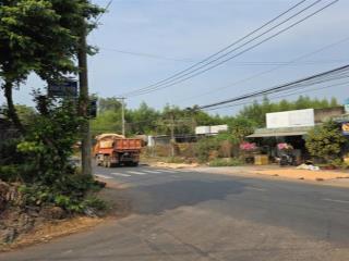 Bán gấp 1500m2 đất có 300m2 thổ cư. 2 mặt tiền 40mx40m. hướng ngã 3 trị an, gần chợ vĩnh an