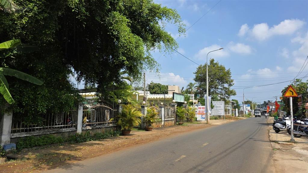 Đất thổ cư đẹp tại khu vực dầu giâygia kiệm. dân ở kín. phù hợp ở và kinh doanh. giá chỉ 740 triệu