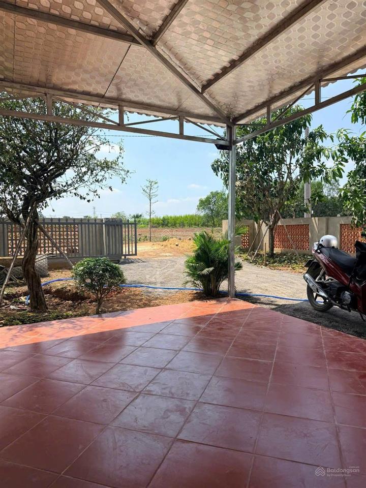 Đất vườn gần hồ trị an giá 400 triệu ( giá 100%). về tp.hcm chỉ 50km, về biên hòa chỉ 25km