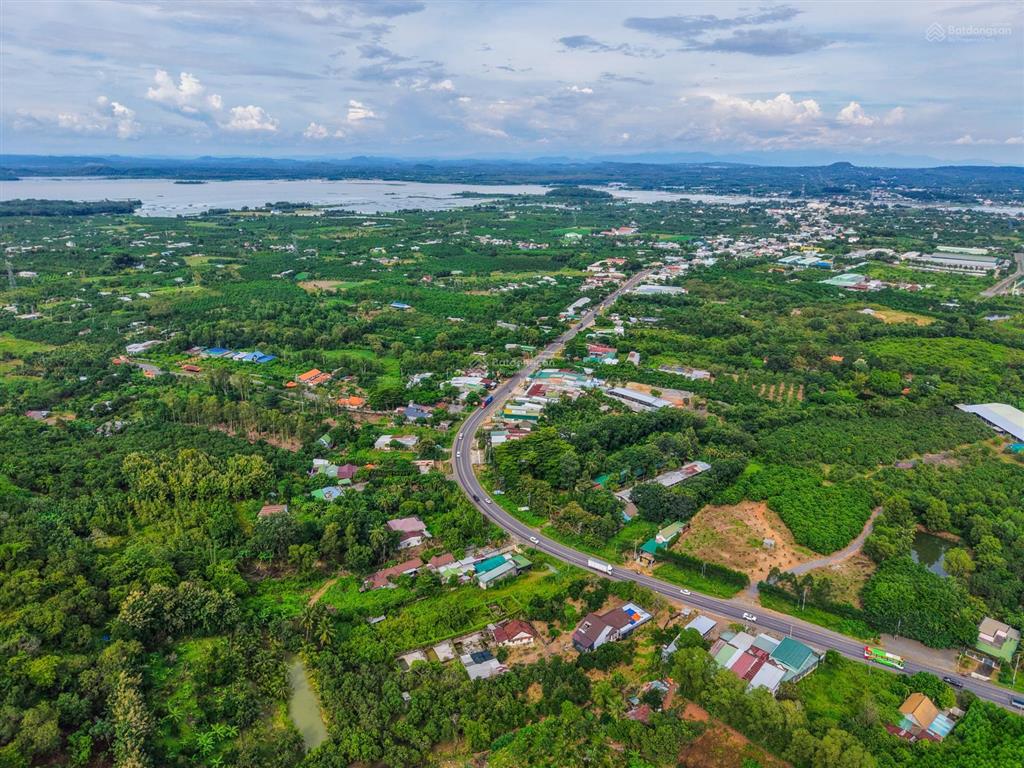 2400m² đất vườn, view hồ trị an, đón bình minh rất đẹp. cách ql20 400m, đường betông. chỉ 850tr