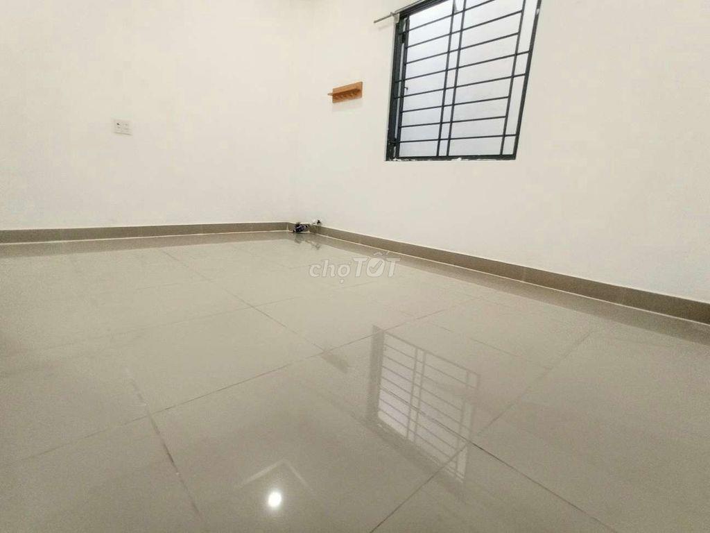 PHÒNG TRỌ 18M2  GẦN AEON TÂN PHÚ GIÁ 2TR3 ( PHÒNG TRỐNG ) 