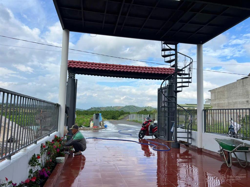 Nhà 2 tầng lộc thành thiết kế hiện đại