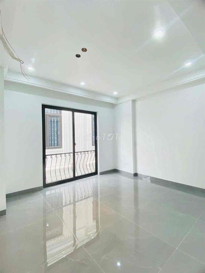 nhà xây mới 4 tầng 229 miếu hai xã
