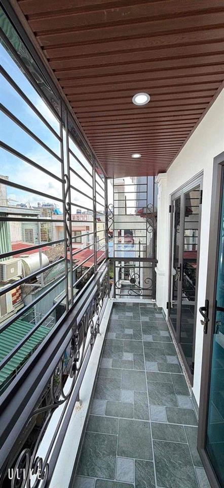 bán nhà mặt ngõ 261 Trần nguyên Hãn . 35m2x3,5 tầng