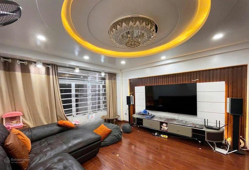 Bán nhà 4 tầng 52m2 lô 22 lê hồng phong, ngô quyền  giá 8,x tỷ